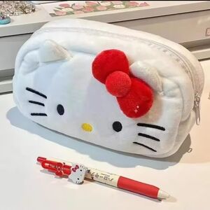 Hello Kitty White and Red Bag with Signature Bow